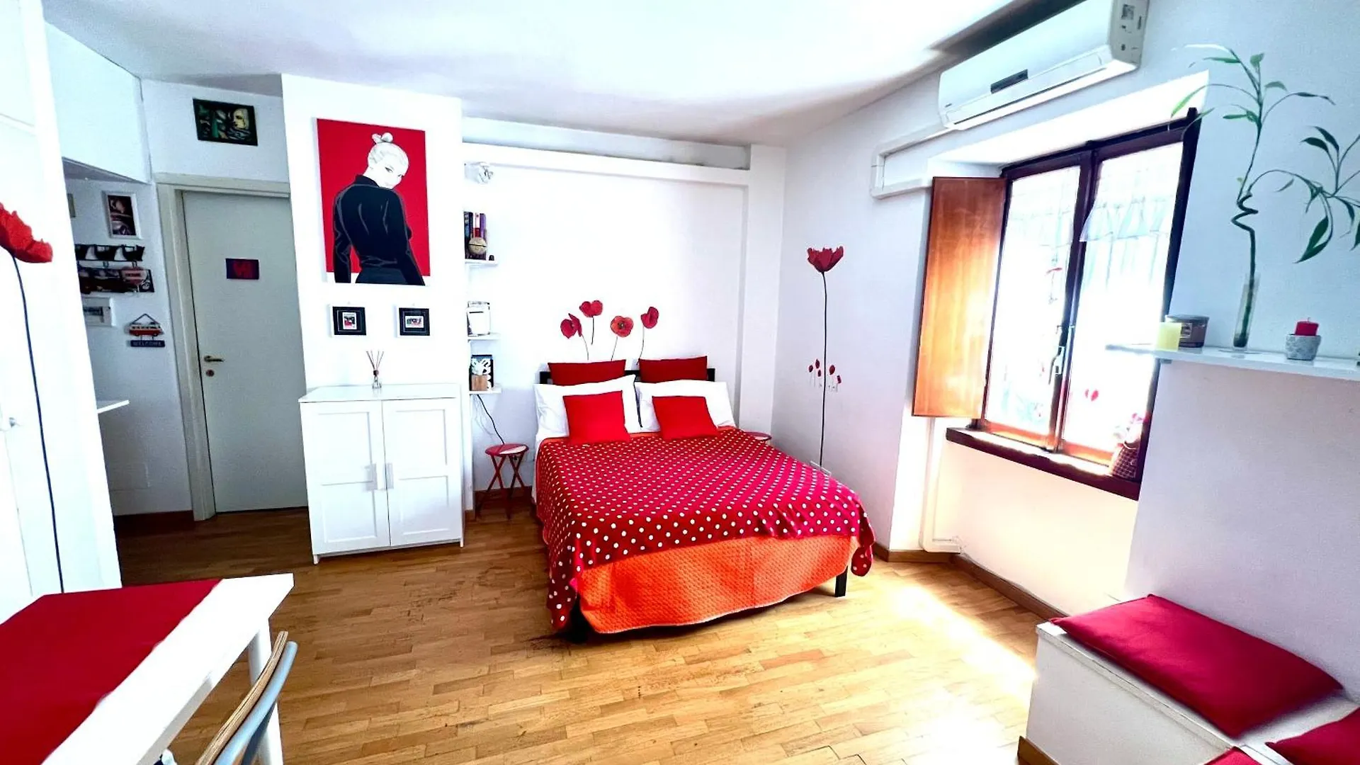 アパート Lovely Studio Near Colosseum ローマ